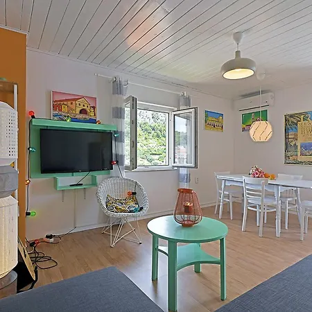 Charming Old Town App For 4 People Apartamento *